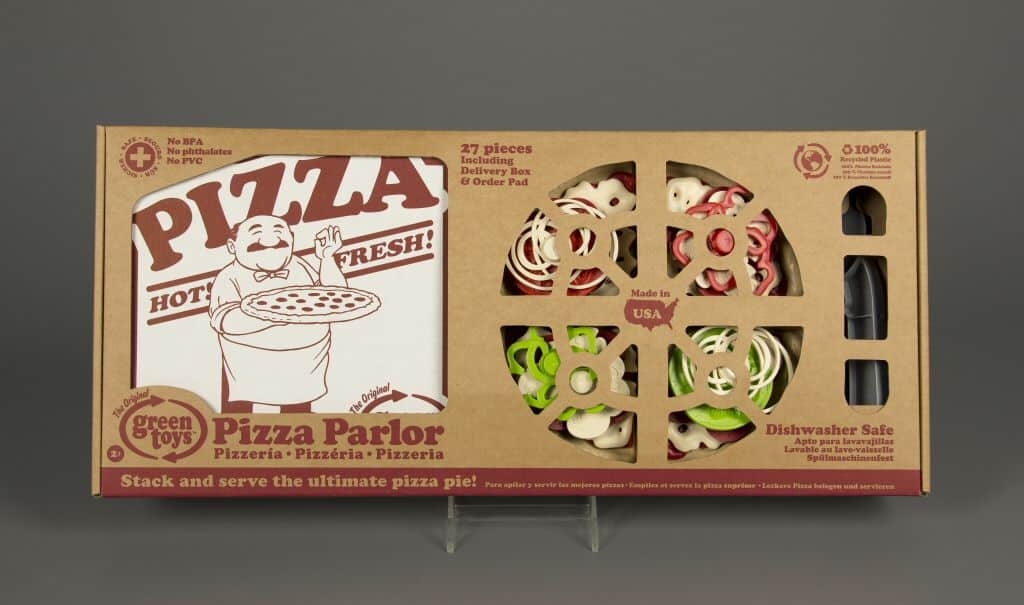 Green Toys Pizza Parlor play set, 2011. 2012 TOTY (Toy of the Year) Winner; gift of Green Toys, Inc. Courtesy of The Strong, Rochester, New York.