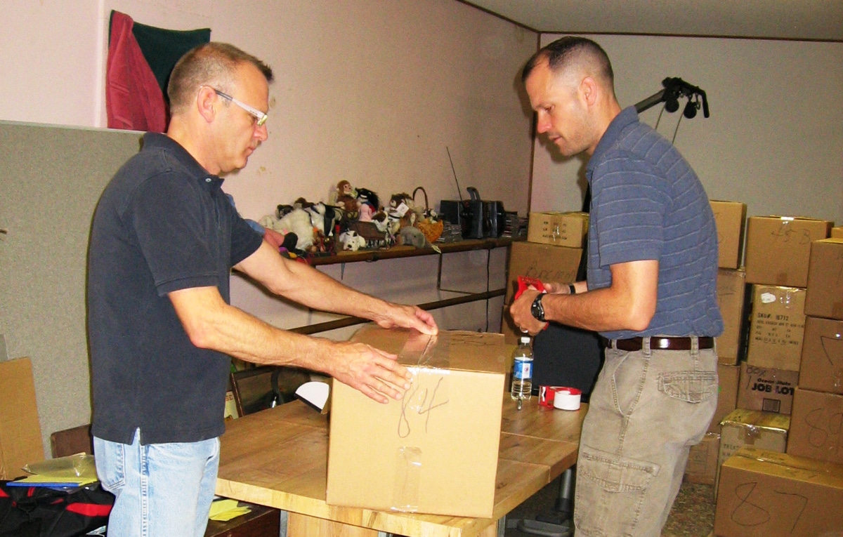 Nic and Eric demonstrate our finely-tuned teamwork in packing mode. Nic and Eric demonstrate our finely-tuned teamwork in packing mode.