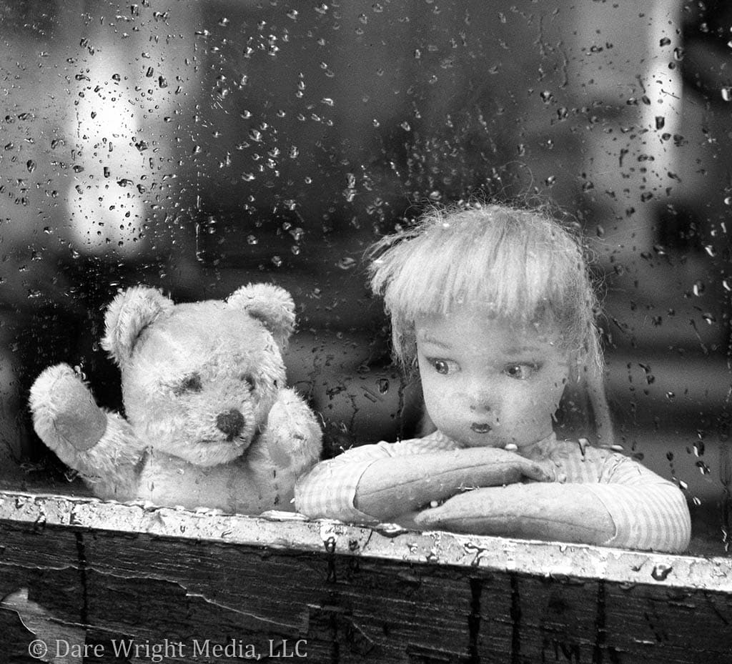 Illustration of Page from The Lonely Doll by Dare Wright, Courtesy of Creative Commons Attribution.