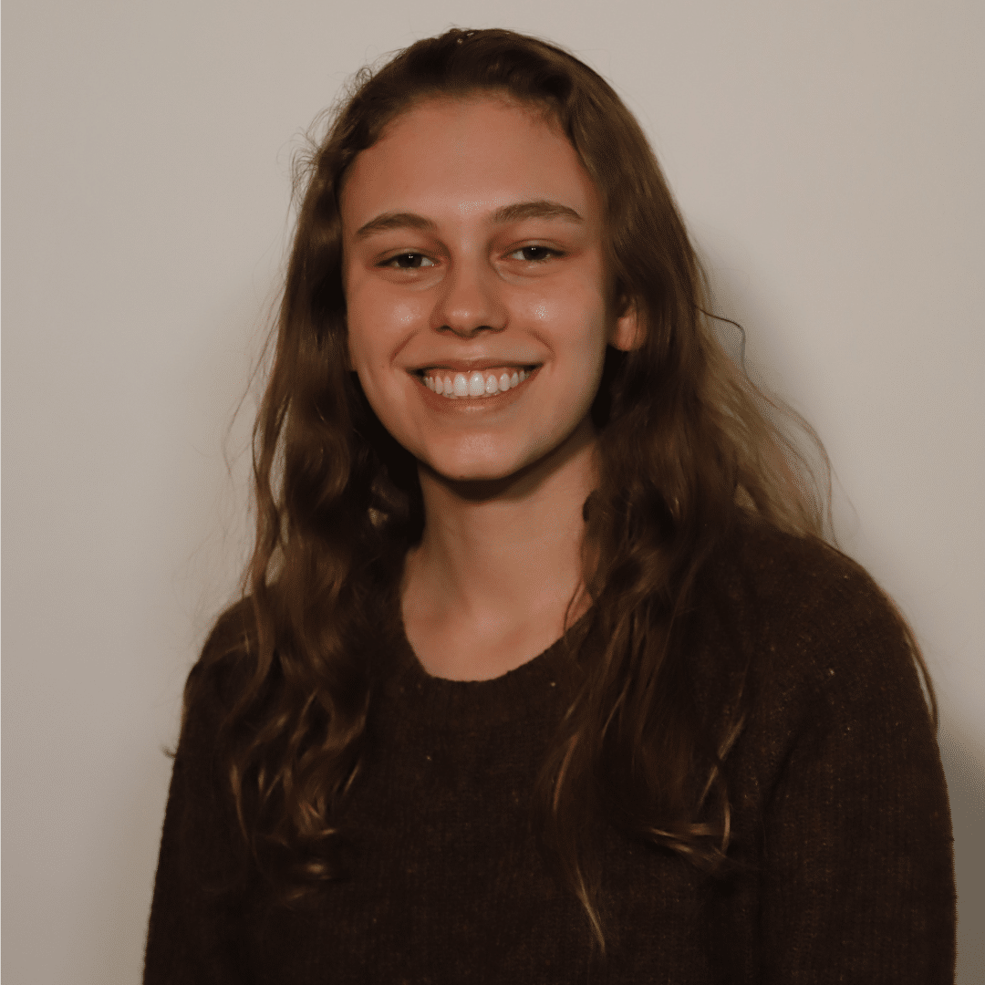 Head shot of Rubik's cube speed cuber Livia Kleiner